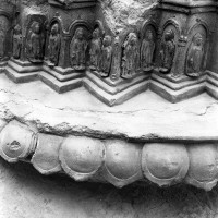 Stupa 7, detail (neg 7392-1)