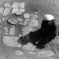 Hajji Naqshband Rajabi in the courtyard, 1962 ©Italian Archaeological Mission in Afghanistan